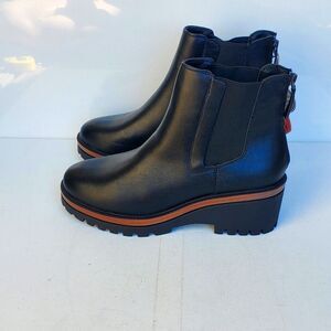 MIA SEFI Womens Black Leather Lug Sole Ankle Boot NWOB Size 9